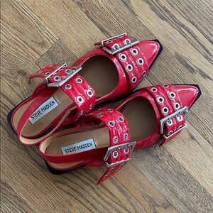 Steve Madden Red Buckle Graya Flat